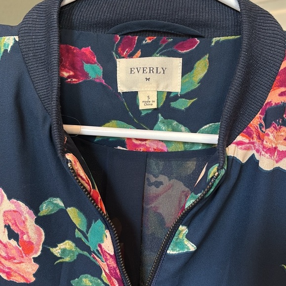 Everly Floral Bomber Jacket - Picture 2 of 3
